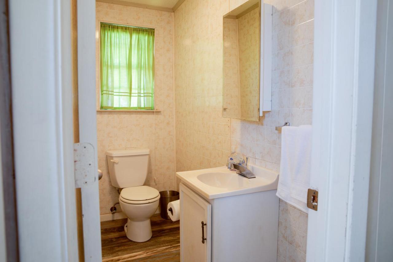 Stay On A 350-Acre Cattle Ranch! Brazos River! Tubing! Petting Zoo! Weatherford Bagian luar foto
